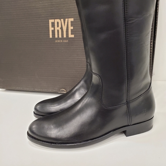 Frye Woman's Melissa Button Stud Black Leather Boot US 6.5M - Picture 3 of 9